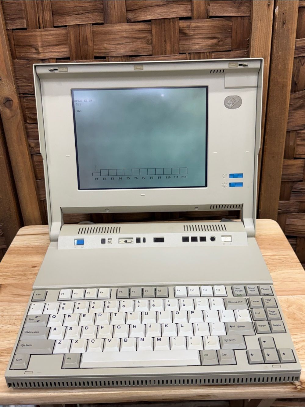 Vintage RARE IBM L40 SX Portable Laptop